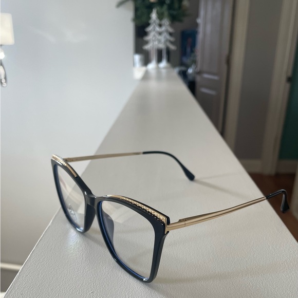 New”blue light”cat eye glasses with case.Stainless steel frame.Color-black/gold. - Picture 3 of 13